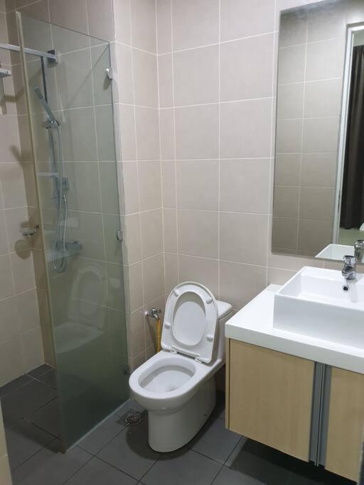 Direct Qbm & Ikea *Highfloor Sunrise Seaview Condo 바얀레파스 외부 사진